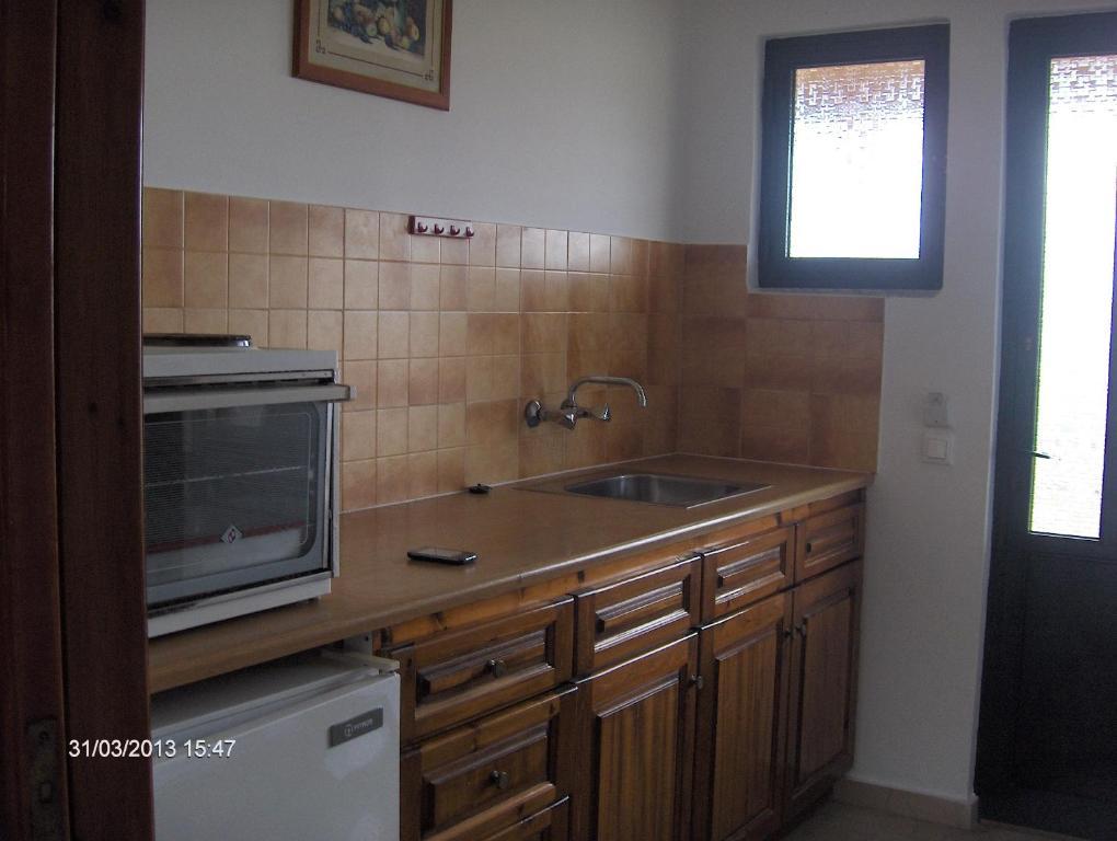 Feakes Apartments Arillas  Exterior photo